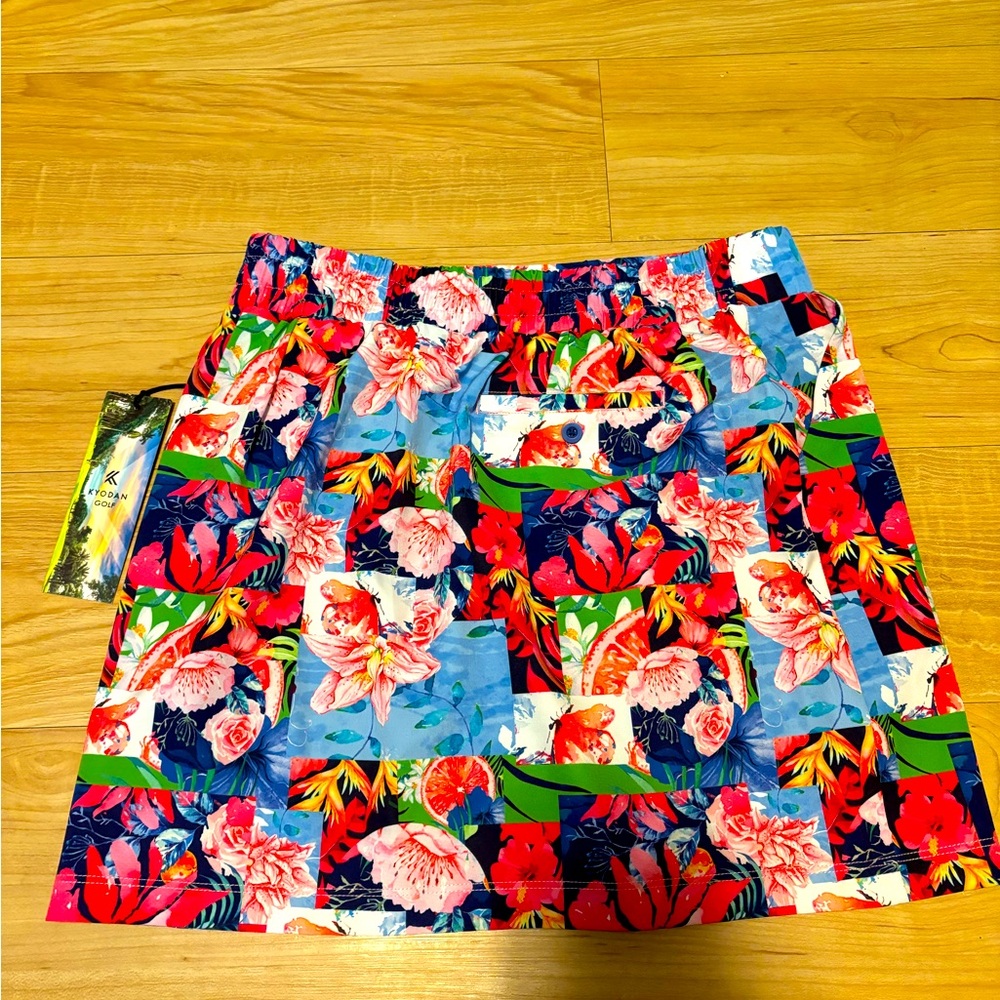NWT KYODAN active floral summer textured skort size S tennis golf
